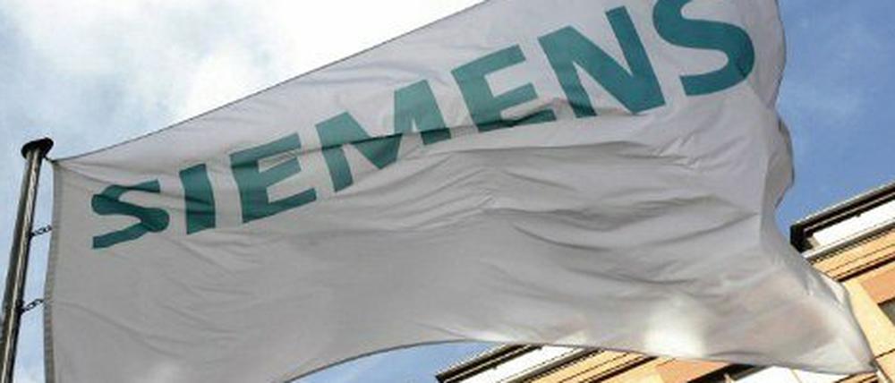 Aus Deutschland folgen unter den Spitzenverdienern der Technologiekonzern Siemens (8,2 Milliarden Dollar), ...