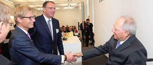 Beim Tagesspiegel hieß es "50 Jahre Top-Management-Beratung in Deutschland" mit Wolfgang Schäuble.
