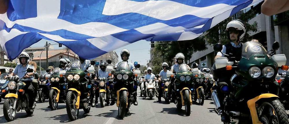 Nach wie vor demonstrieren die Griechen gegen die sozialen Einschnitte, die die Regierung durchsetzen will, um die Auflagen der Troika erfüllen zu können.