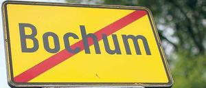 Wie lange noch? Nach jetzigem Stand beendet Opel die Autoproduktion im Bochumer Werk, wo derzeit 3600 Personen arbeiten, spätestens 2016. 