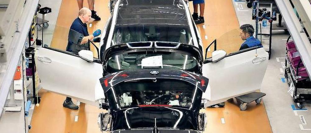 BMW-Fertigung in Leipzig. In Sachsen wird der elektrische i3 hergestellt. Ein Großteil der Produktion geht ins Ausland. Hierzulande ist die Nachfrage schwach. 