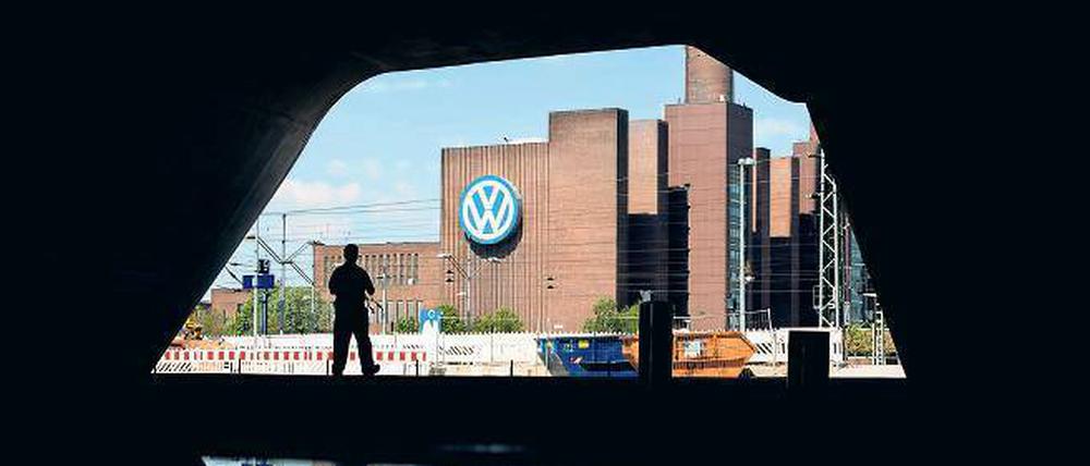 Düstere Aussichten. Setzen die deutschen Kunden Ansprüche auf Schadensersatz durch, kann das für den VW-Konzern teuer werden. 