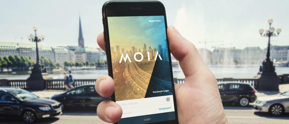 Mobilität per App: Moia vor Hamburg-Kulisse.