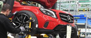 Daimler verdient nicht mehr so viel Geld mit der Autoproduktion.