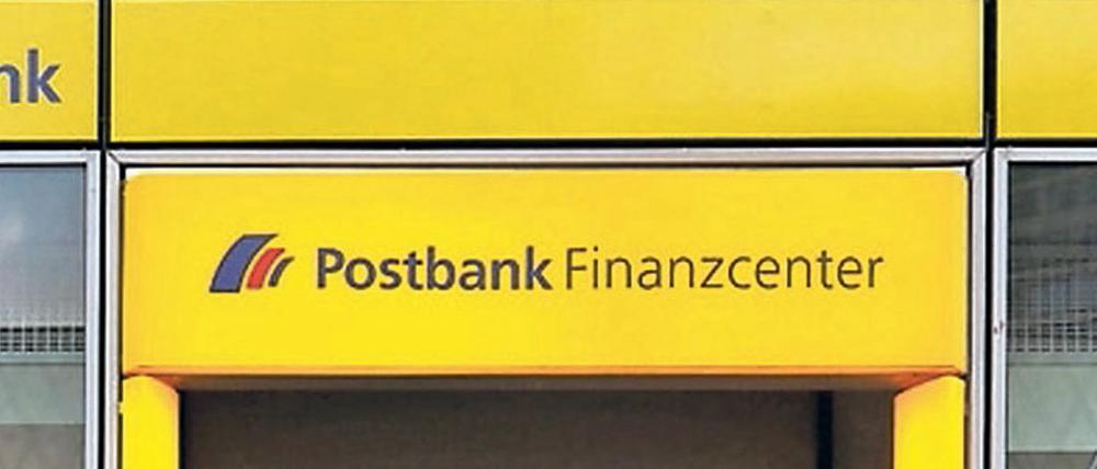 Eine Postbank-Filiale in Berlin.