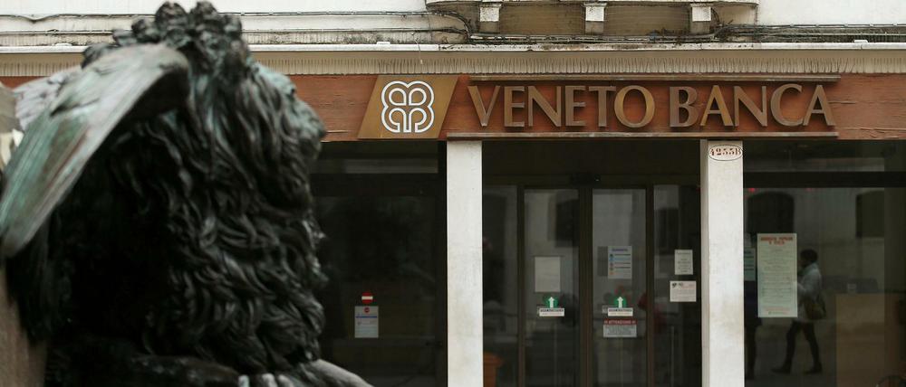 Filiale der Veneto Banca in Venedig.