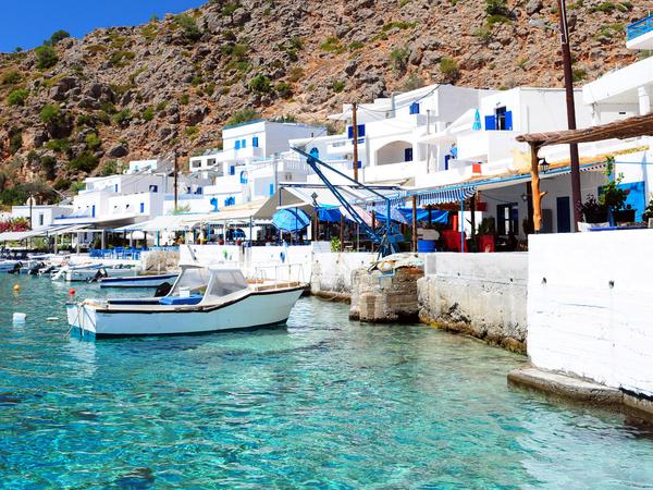 Klischee und Wirklichkeit. Junge Griechen setzen auf die Anziehungskraft ihres Landes auf ausländische Touristen.