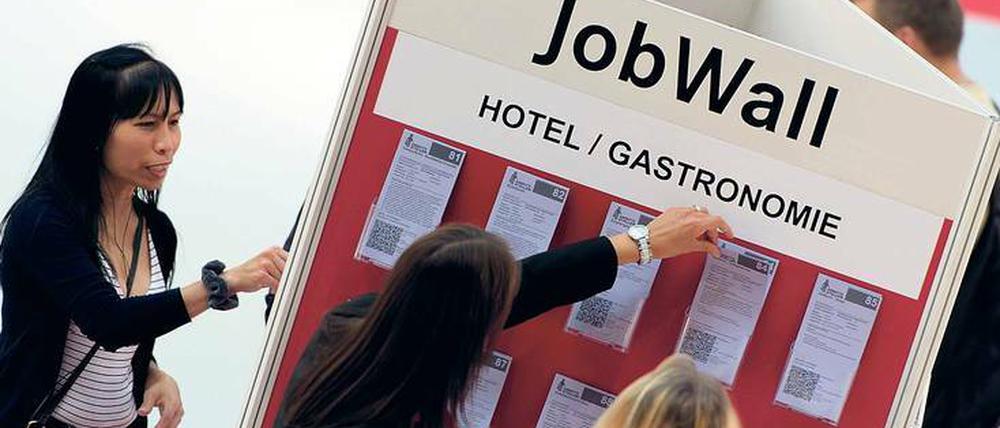 Auf der „Jobaktiv“ präsentierten sich in Berlin 2016 über 40 Unternehmen verschiedener Branchen mit Jobangeboten.