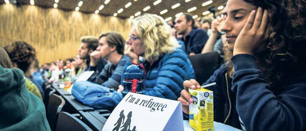 Bereit zur Hilfe. Studenten in Antwerpen solidarisieren sich mit Flüchtlingen. Foto: Imago