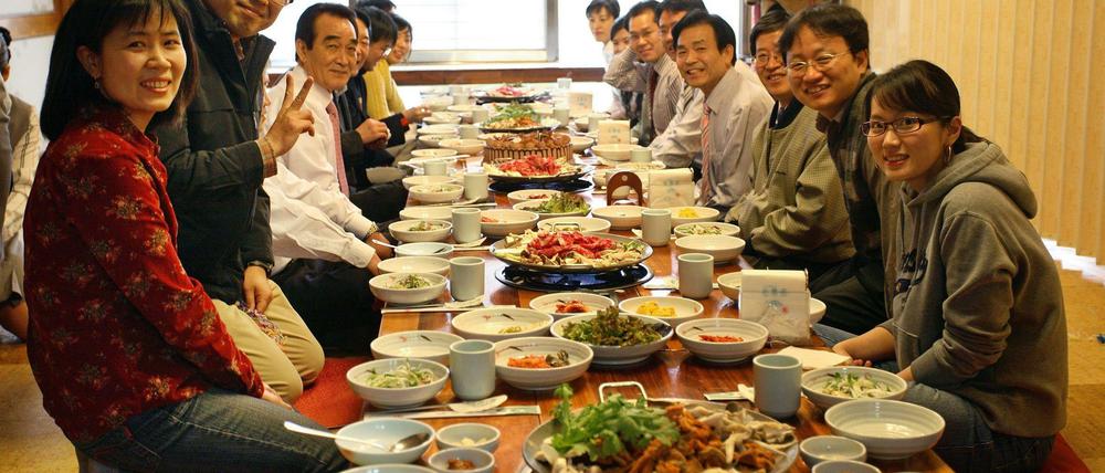 Gemütlich. Koreaner schätzen Gesellschaft und heißes Essen. 