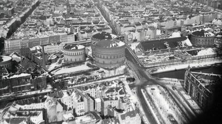 Das Gaswerk an der Gitschiner Straße auf einer Luftaufnahme von 1933. 