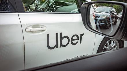 Uber schaltet Werbung auf Fahrzeugen, die dem Konzern gar nicht gehören.