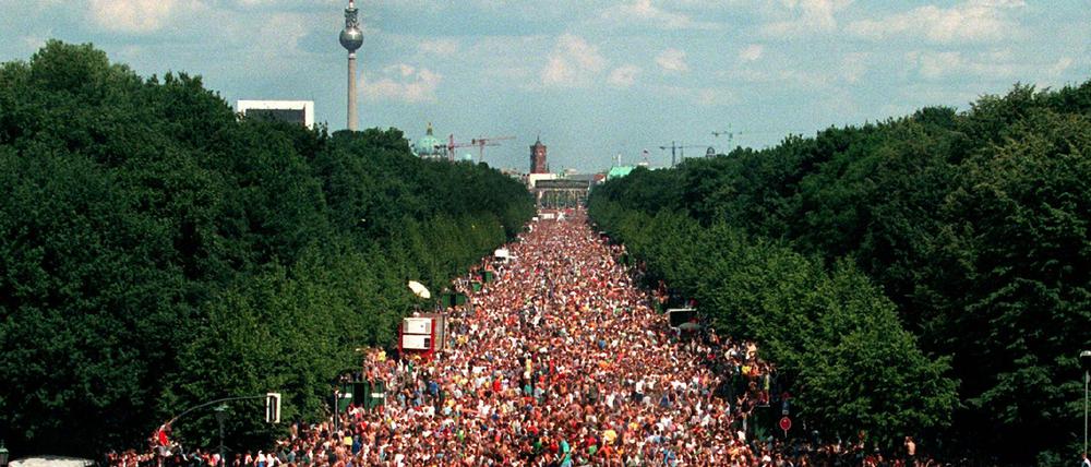 1997. Vor 25 Jahren. Loveparade in Berlin. Unvergessene Bilder.