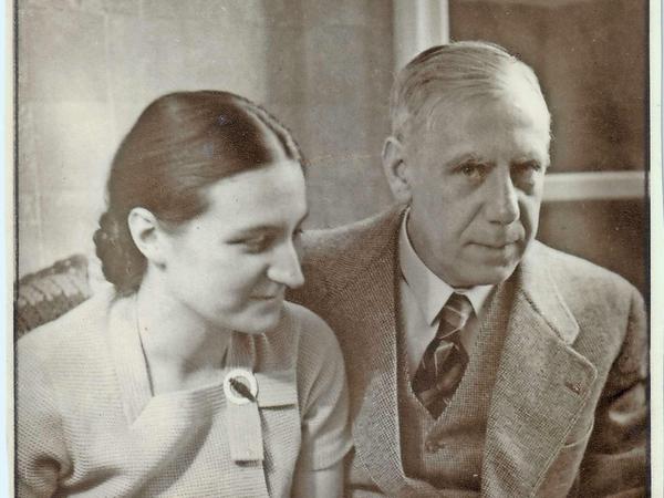 1936: Canaris mit seiner Nichte Barbara Hoseit.