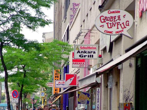Der Comicladen "Grober Unfug" in der Zossener Straße in Kreuzberg. Seit 1983 ist er hier angesiedelt. 