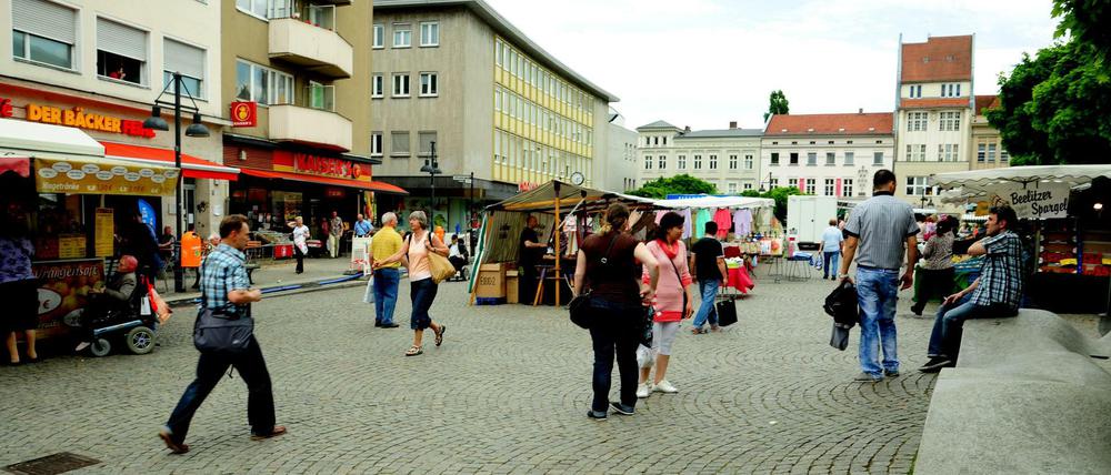 Der Marktplatz in der Altstadt von Berlin Spandau. 
