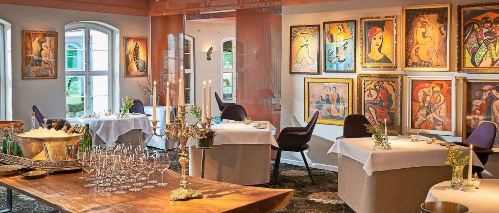 Kunst kommt von Können. Im Restaurant 17fuffzig des "Bleiche Resort &amp; Spa" in Burg im Spreewald gehört sie zum Ambiente und zur exzellenten Küche. 