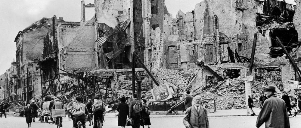 Trümmerpanoramen der Nachkriegszeit