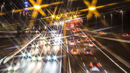 Die Autobahn als großspuriges Beschleunigungswerk des ölbetriebenen Individualverkehrs hat Strahlkraft eingebüßt – vor allem, wenn sie mitten durch die Stadt führt. 