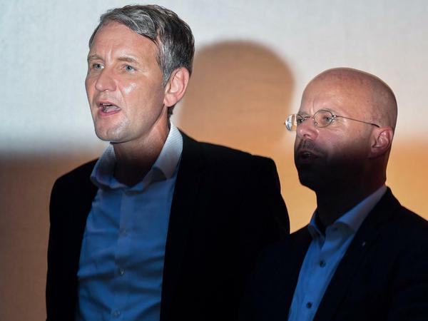 Björn Höcke (links), AfD-Chef in Thüringen und Andreas Kalbitz beim Wahlkampfabschluss am Freitag. 