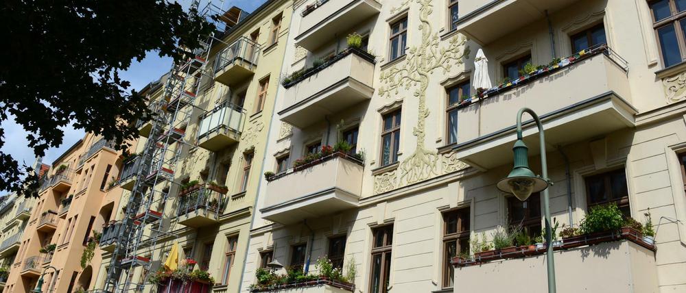 Seit Mai hat "Diese eG" durch das bezirkliche Vorkaufsrecht in Friedrichshain-Kreuzberg fünf Häuser erworben (Symbolbild).