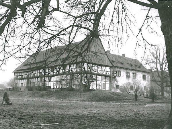 Auf dem alten Hof im niedersächsischen Forst fand Roedelius Ruhe vom Musikerleben und zu sich selbst.