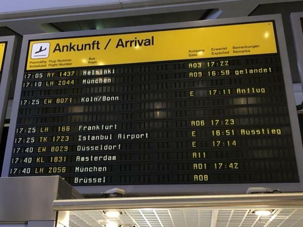 Ankunft am Gate E: Die Turkish-Airlines-Maschine traf zeitig in Tegel ein.