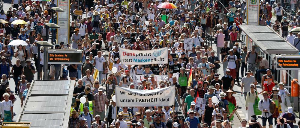 Solche Bilder soll es nicht erneut in Berlin geben. Anti-Corona-Proteste am 1. August.