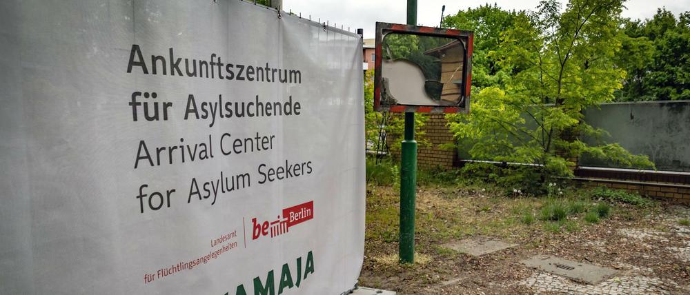 Das Ankunftszentrum für Asylsuchende Flüchtlinge auf dem Gelände der früheren Karl-Bonhoeffer-Nervenklinik.
