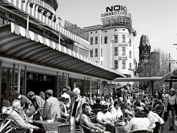 Gute alte Zeiten. Mit seiner Schankterrasse am Ku'damm und der Rotunde wurde das Kranzler zum Markenzeichen West-Berlins.