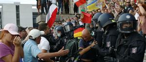 Corona-Proteste in Berlin: Demonstranten versuchen den Reichstag zu stürmen.