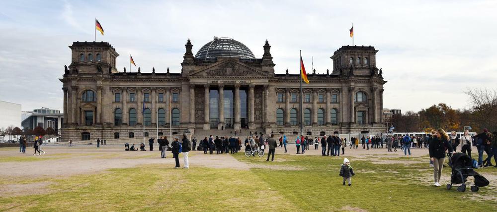 Der Reichstag: Die Verwaltung befürchtet das Gebäude könnte durch den Tunnelausbau beschädigt werden.