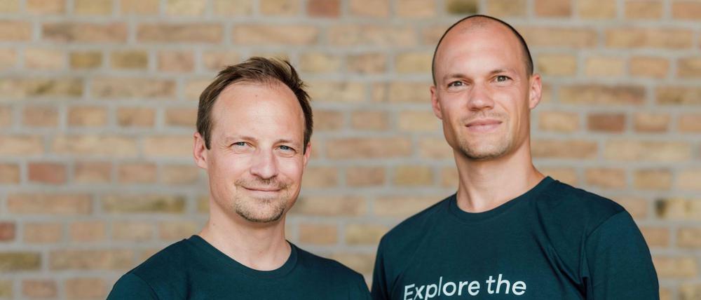Die Brüder Yannis Niebelschütz (links) und Matti Niebelschütz, Gründer des Berliner Start-ups CoachHub.
