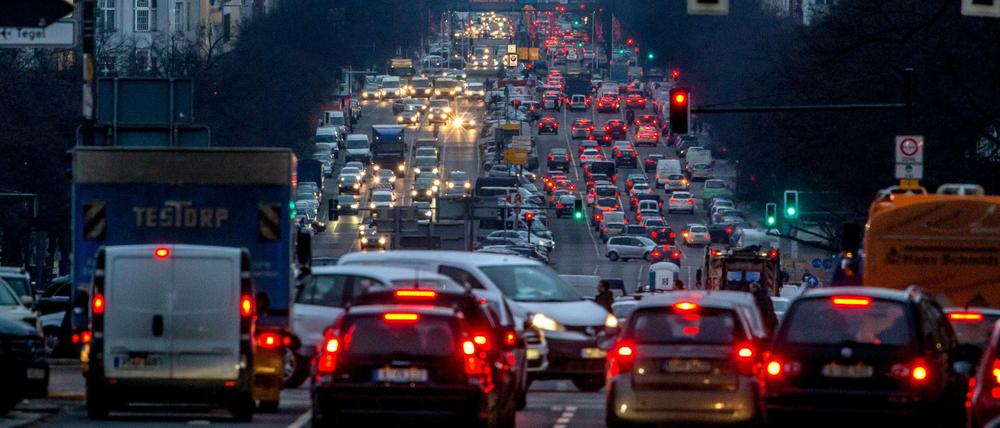 Berlin muss 2019 auf elf Straßenabschnitten Fahrverbote für ältere Diesel verhängen.