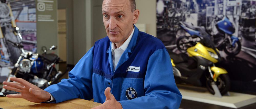 Helmut Schramm, der Werksleiter des BMW Group Werks Berlin beim Tagesspiegel-Interview im Motorradwerk in Spandau. Der 54-jährige ist in Franken geboren, aber in Spandau aufgewachsen und führt die Produktion seit 2017.