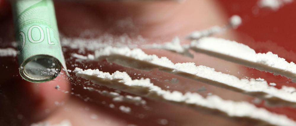 Einige Politiker und Experten fordern einen anderen Umgang mit Drogen wie Kokain. 
