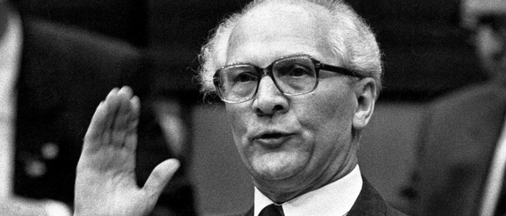 Tagesspiegel-Leser Erich Honecker im Jahr 1986 in der Volkskammer in Ost-Berlin.