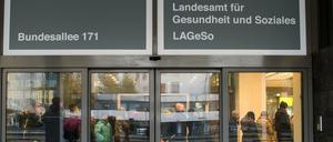 Lageso-Außenstelle in der Bundesallee, neue Anlaufstelle für Flüchtlinge in Berlin.