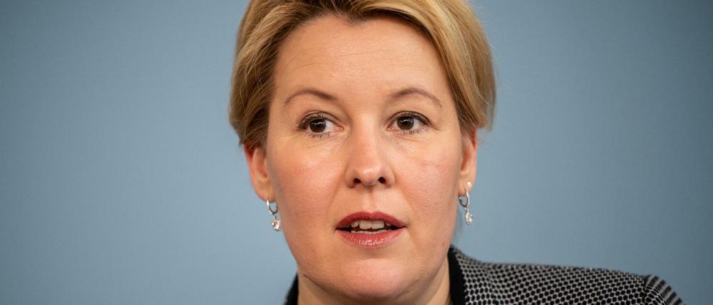 Franziska Giffey, SPD-Landesvorsitzende und Spitzenkandidatin ihrer Partei für die Berlinwahl, plädiert für Einschränkungen für Ungeimpfte.