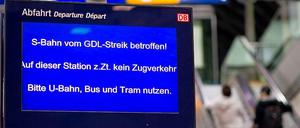 Déja-vu: Erst im vergangenen Herbst mussten Fahrgäste der Berliner S-Bahn wegen GDL-Streiks auf andere Verkehrsmittel umsteigen.