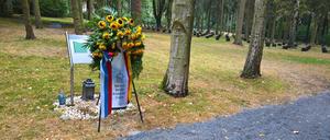 Lernen durch Pflege auf dem St. Hedwigs-Friedhof in Lichtenberg.