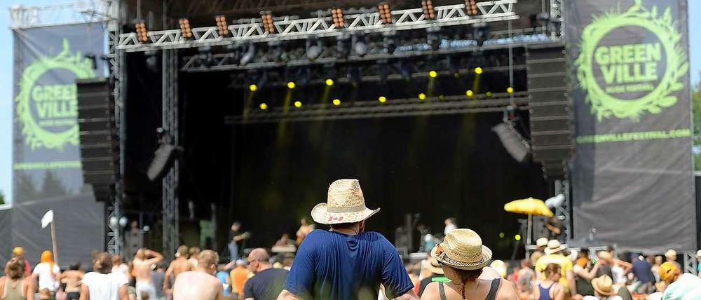 Bühne zu. Kurz vor Start wurde das Greenville-Musikfestival in Paaren im Glien abgesagt.