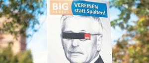 Gegenwahlkampf. Die BIG-Partei wirbt um Stimmen mit einem anonymisierten SPD-Politiker (Name ist der Redaktion bekannt). 