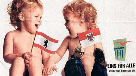 Kinder, Kinder. Für die Länderfusion wurden auch Kleinkinder eingespannt – zumindest bei der Werbung auf Großplakaten. 