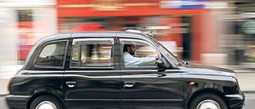 Bald auch in Berlin? Die schwarzen Taxis sind ein Wahrzeichen Londons.