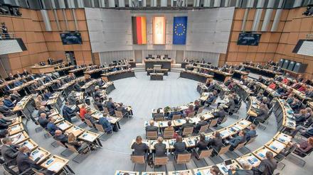 Neue Köpfe, alte Themen: Am Donnerstag hat sich Berlins frisch gewähltes Abgeordnetenhaus konstituiert. 