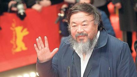 Gegenwartskünstler Ai Weiwei fühlt sich in Berlin wohl und hat schon ein großes Atelier in Prenzlauer Berg. 