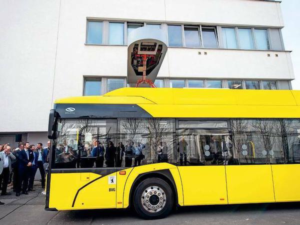 Stromer. Die neuen Busse der BVG fahren elektrisch.