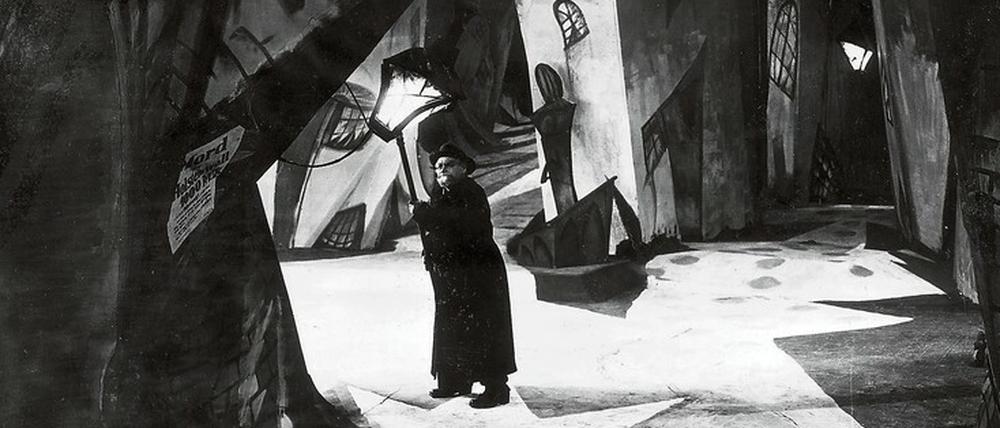 Expressionistisch. Zum Jubiläum von „Das Kabinett des Dr. Caligari“ sollen Kulissen virtuell wiedererstehen. 