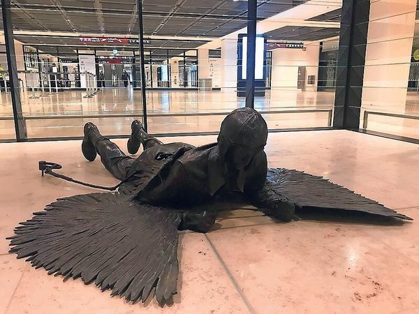 Das Kunstwerk, das Flugpionier Otto Lilienthal zeigt, ist schon umgezogen.